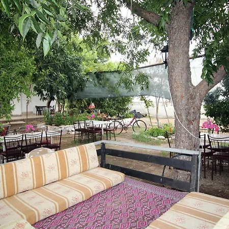 Golden Altinkaya Camping Apart Pansiyon *